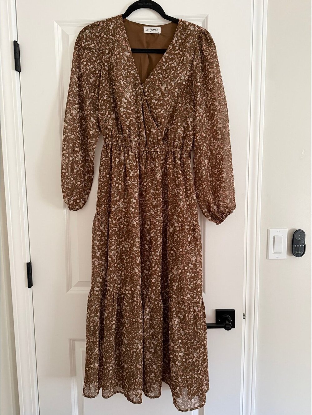 Carly Jean Los Angeles Midi Floral Dress